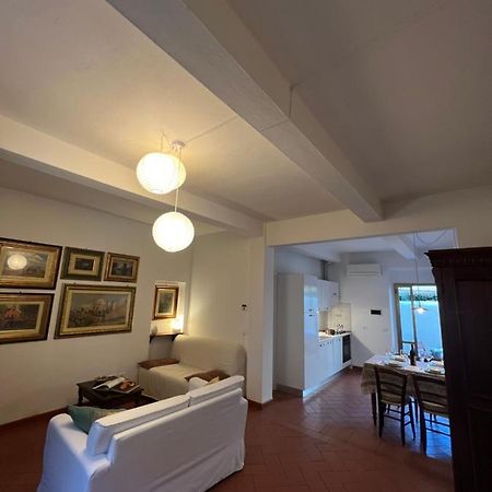Appartamento Toscano Accogliente Florence Luaran gambar